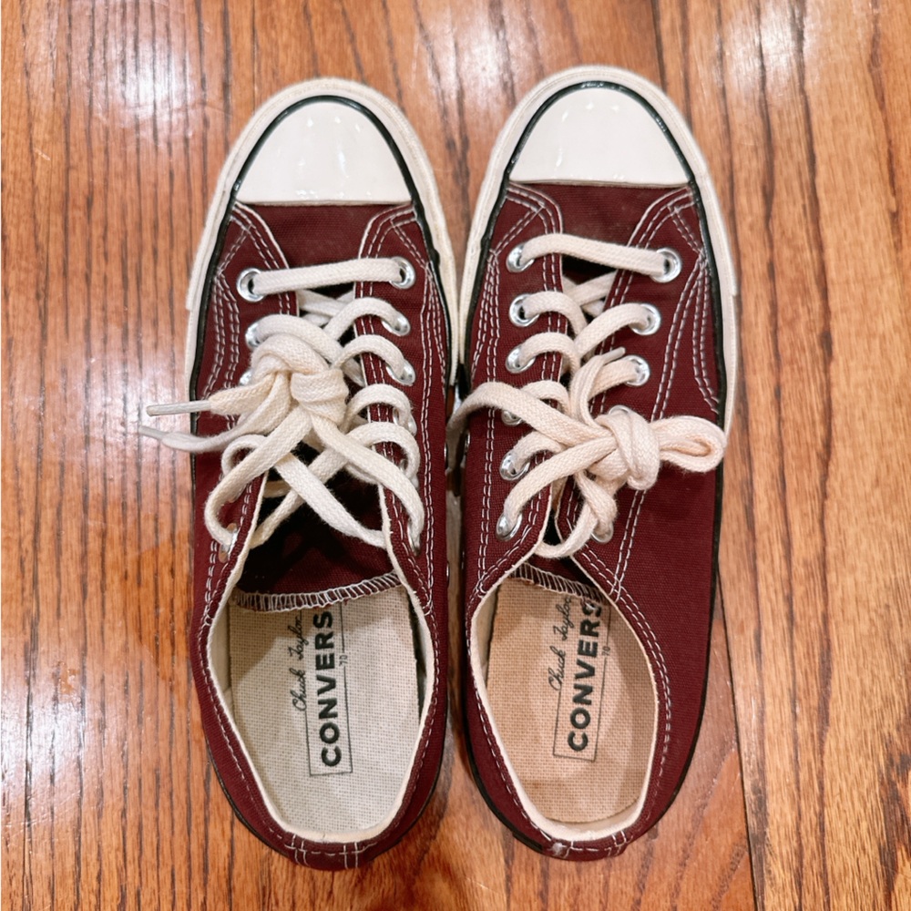 Converse Chuck 70 Low Top Sneakers in Wine and White